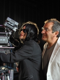 Derriere la camera.jpg